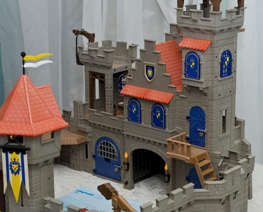 knights toy castle